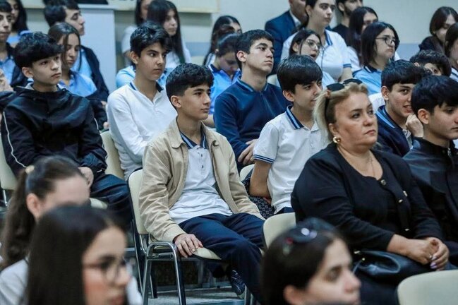 "Müasir dövrdə informasiya mühiti və sosial çağırışlar fonunda gənclər arasında mənəvi dəyərlər" mövzusunda tədbir keçirilib