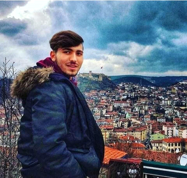 Diş ağrısı səbəbilə həkimə getdi, xərçəng olduğunu öyrəndi - Tələbənin acı həyatı - FOTOLAR