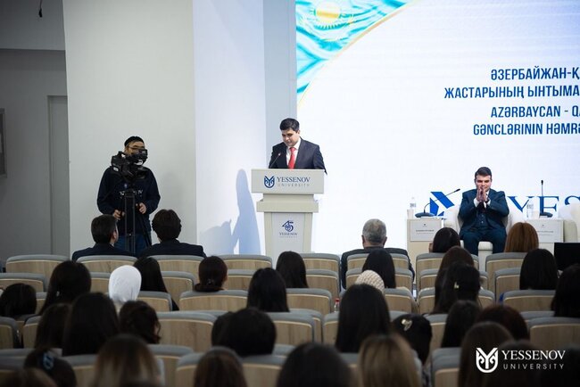 Aktau şəhərində Azərbaycan - Qazaxıstan gənclərinin həmrəylik forumu keçirilib - FOTOLAR