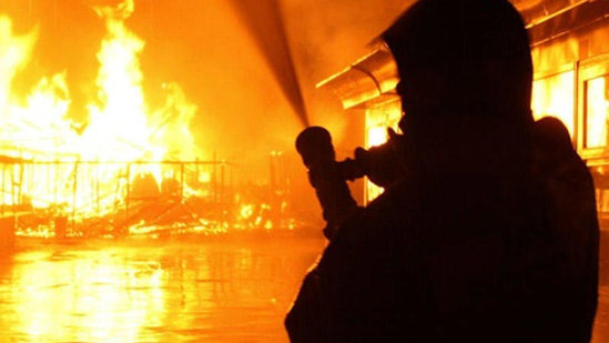 TÜKÜRPƏDƏN HADİSƏ: ev yandı, bir ailənin 7 uşağı həlak oldu