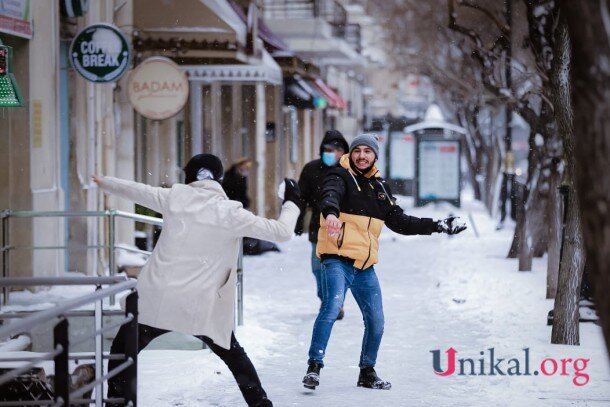 Qarlı Bakıdan FOTOLAR