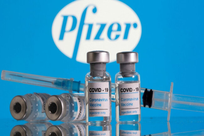 "Pfizer"in rəhbəri koronavirusa yoluxdu: Dörd peyvənd vurdurub
