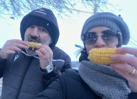 Paşinyanın yoldaşı istirahət görüntülərini paylaşdı - FOTOLAR