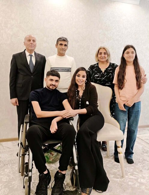 Leyla Əliyeva qızı ilə Rəvan Əzizovun evində - Fotolar