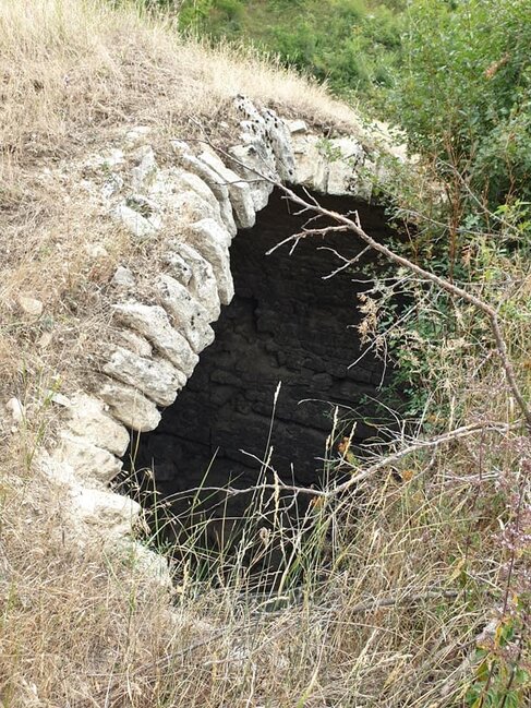 Azərbaycanda qızılaxtaranlar tarixi abidəni dağıdıb - ŞOK GÖRÜNTÜLƏR