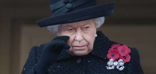 Əri ölən Kraliçanın bu VİDEOsu izləmə REKORDU QIRDI