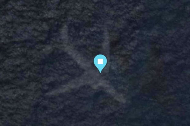"Google" xəritəsi ilə Atlantik okeanında sirli obyekt aşkarlanıb - FOTO