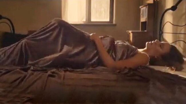 Serenay Sarıkayanın ilanla sevişmə səhnəsi "Şahmaran" serialına DAMĞA VUDRU - FOTO-VİDEO