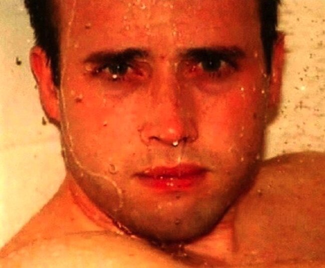 Bu fotodakı ata-qız bir neçə saniyə sonra baş verəcək faciədən xəbərsizdir