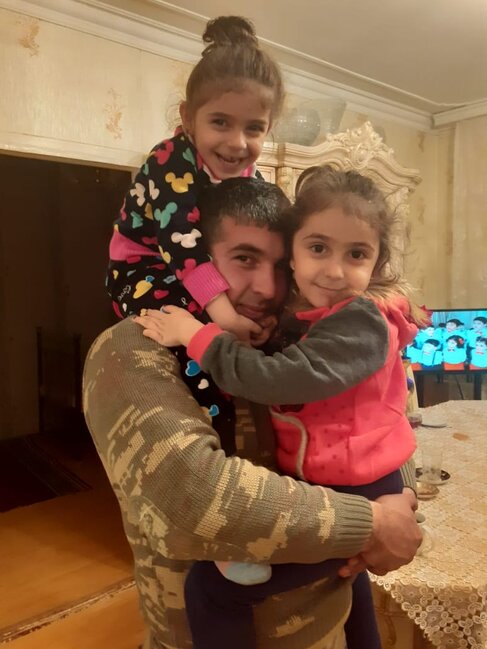 Yaralı yoldaşlarını xilas etdi, özü şəhid oldu... - FOTOLAR