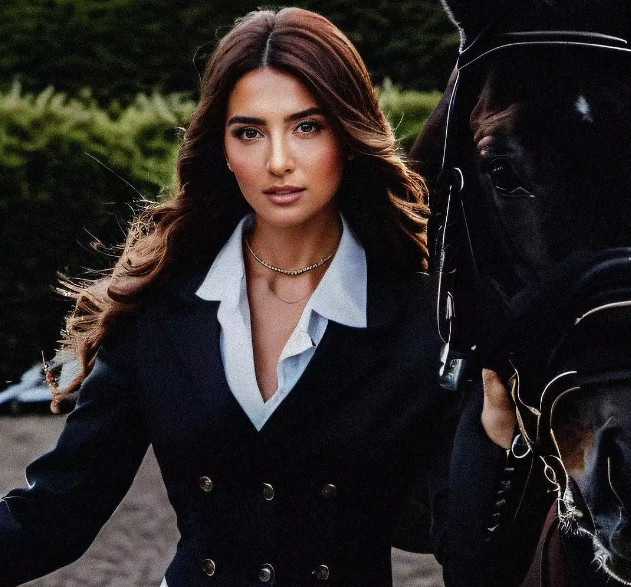 Kəmalənin 10 dollarlıq şəkli