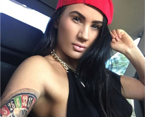 Məşhur porno ulduz faciəvi şəkildə öldü - FOTO
