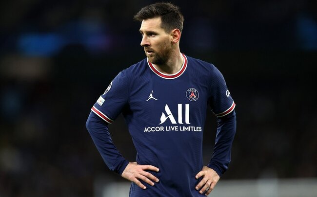Lionel Messi Fransada əziyyət çəkir