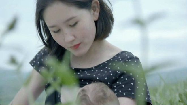 Sinəsi açıq foto paylaşan prezident qızı: "Bədənim vulqar deyil"