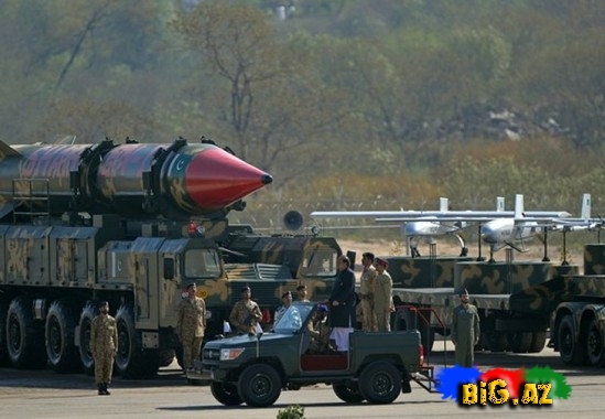 Pakistanın yeni silahlarla güc nümayişi - FOTO