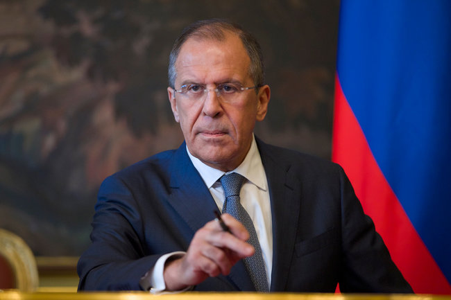 Lavrov: "Amerika kürdləri silahlandırıb"