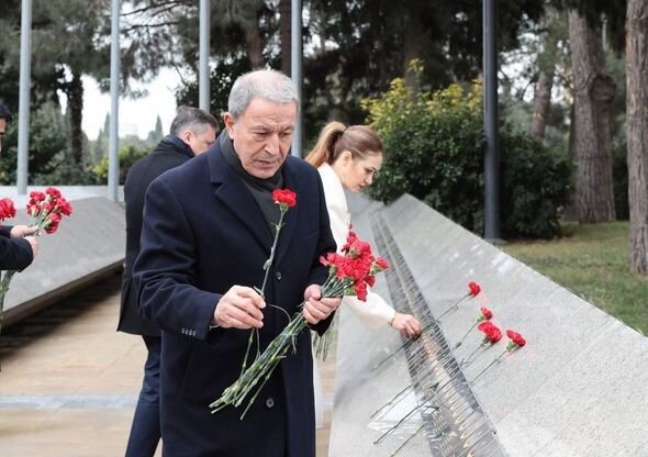 Hulusi Akar Azərbaycandadır - FOTO