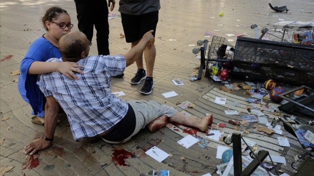 Barselonada DƏHŞƏT: 13 ölü, 25 yaralı – Terrorçular türk restoranındakıları GİROV GÖTÜRDÜ