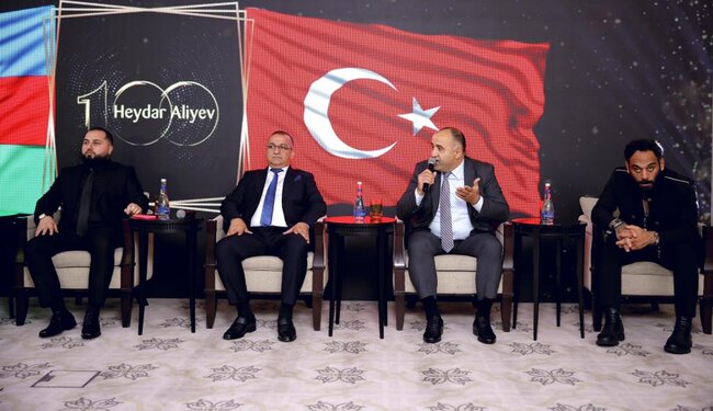 Four Seasons Baku da "Başarı Ödülü" gecəsi təşkil olundu