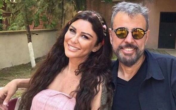 Türkiyəli məşhur müğənninin gözəllik sirri hər kəsi təəccübləndirdi: Sünnət dərisindən... - FOTO