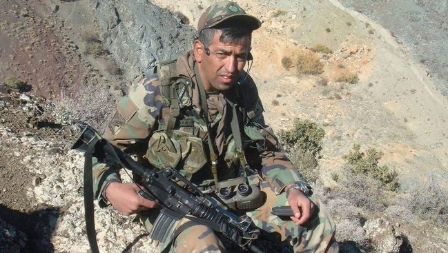 4 yaşlı uşaq hərbiçi atasını GÜLLƏLƏDİ - FOTO