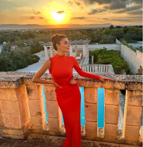 Hande Erçəlin tərzinin qiyməti məlum oldu - FOTOLAR