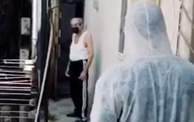 Daha bir koronavirus xəstəsi mağazada saxlanıldı - Video