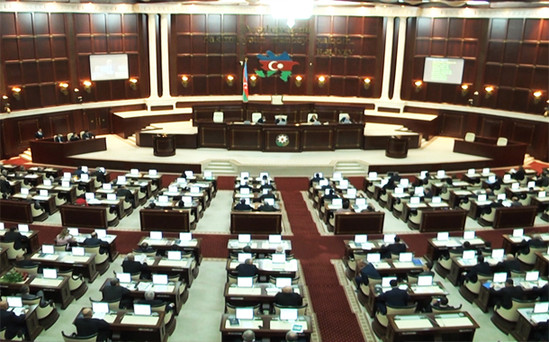 Parlamentin komitələrinə yeni sədrlər seçildi