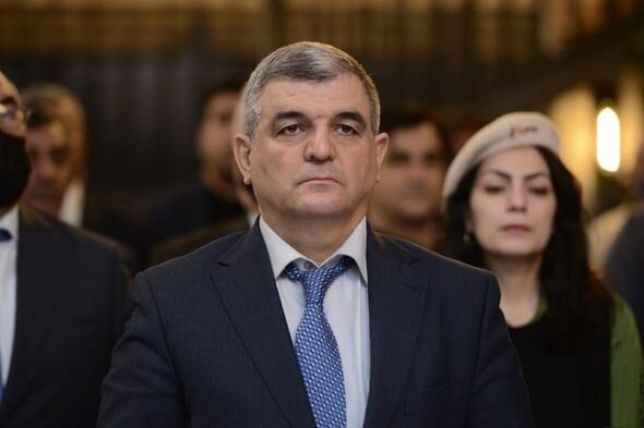 "Məhşər divanı: Yalanın 17 anı": Fəlsəfə doktoru sənədli romanının təqdimatını keçirdi - FOTO