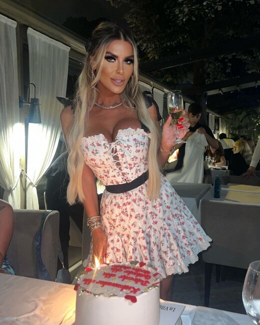 Məşhur aktrisa TANINMAZ HALDA - FOTOLAR