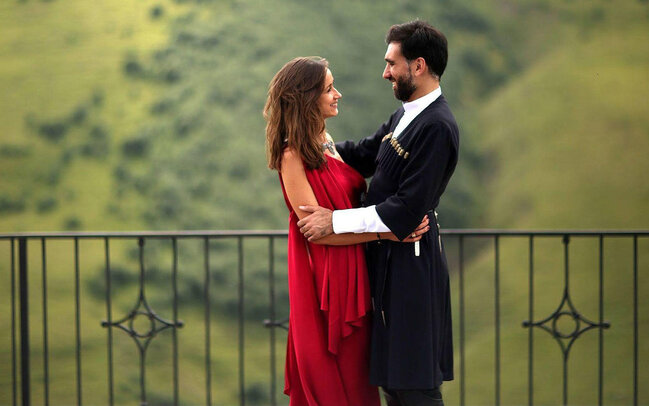 Gürcüstan prezidentinin oğlu evləndi - FOTOLAR