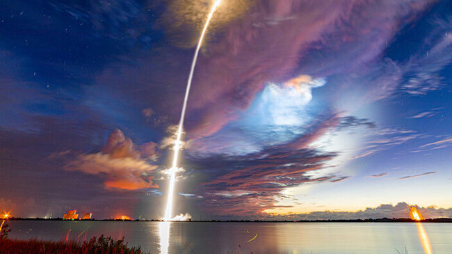 SpaceX kosmosa 52 Starlink peyki göndərir