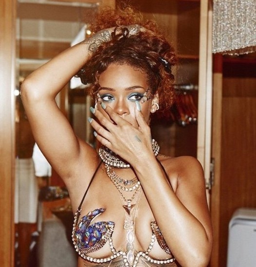 "Sevgilim yoxdur, təkəm"- Rihanna