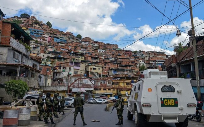 Venesuelada korrupsiyada şübhəli bilinən 42 məmur saxlanılıb