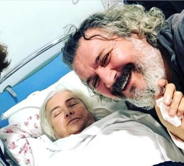 Türkiyəli aktyora ağır itki - Foto