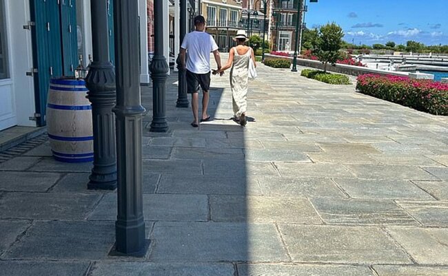 Məşhur cütlüyün bu fotoları müzakirələrə səbəb oldu