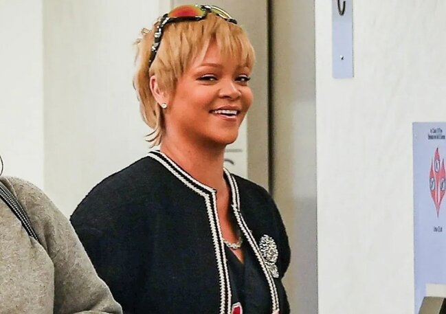 Rihannanın yeni görünüşü