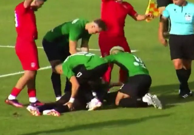 Futbol matçında qorxunc ölüm! Görüntülər ölkədə səs-küy yaratdı - FOTO+VİDEO