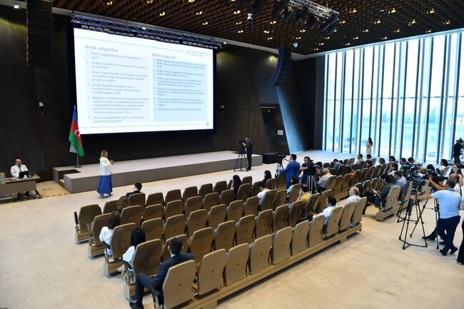 Media nümayəndələri üçün "Vergi sistemi, vergi qanunvericiliyi və inzibatçılığı" mövzusunda təlim keçirilib