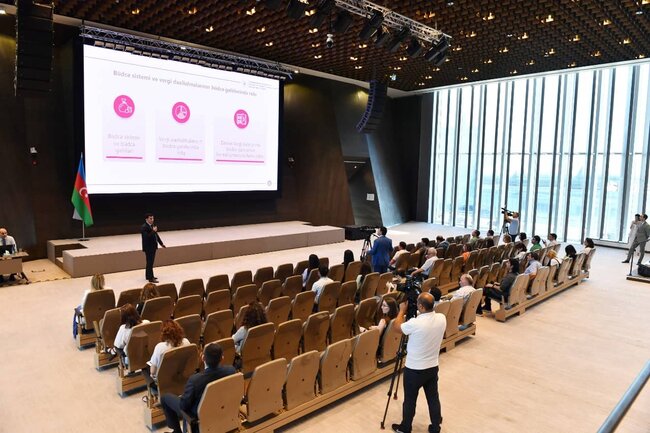 Media nümayəndələri üçün "Vergi sistemi, vergi qanunvericiliyi və inzibatçılığı" mövzusunda təlim keçirilib