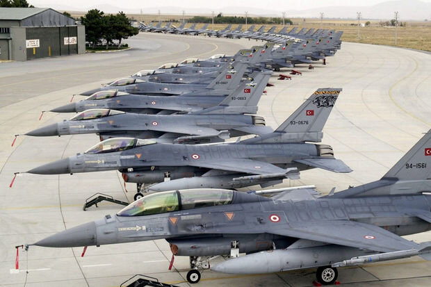 Türkiyə ABŞ-dan "F-16" qırıcılarının satışının sürətləndirilməsini tələb edib