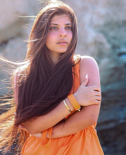 Azərbaycanın sosial şəbəkədə fenomen olan ən gözəl qızları - FOTOLAR