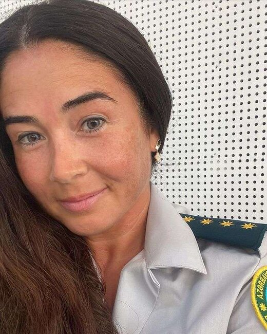 Elnarə makiyajsız FOTOsu ilə gündəmə gəldi