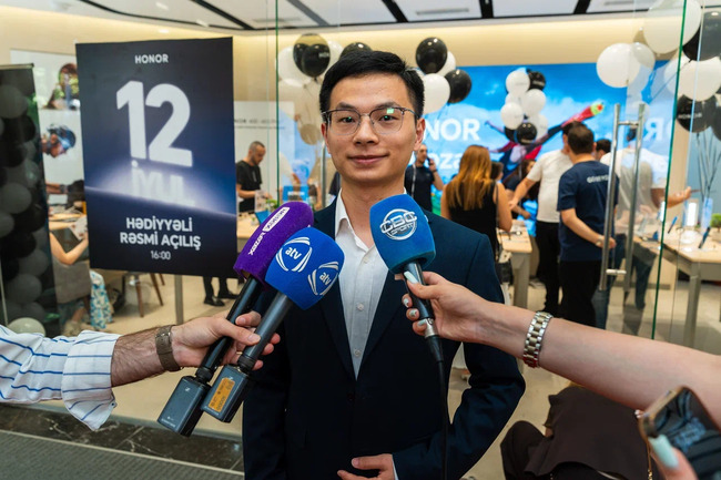 HONOR Azərbaycanda ilk rəsmi brend mağazasını açdı