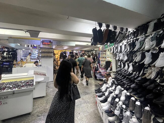 Bakıda bu mağazalar bağlandı - Fotolar