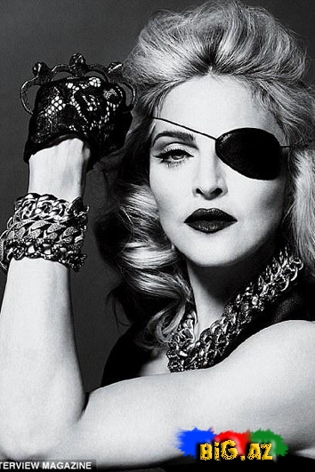 Türkiyəli müğənni özünü Madonnaya bənzətdi - FOTO