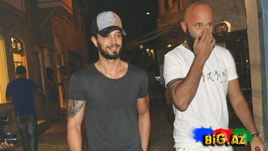 Murat Boz 8 illik sevgilisindən ayrıldıqdan sonra istirahətdə - FOTO