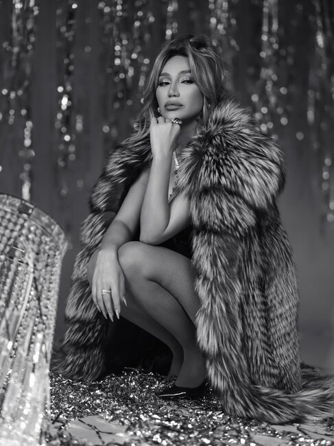 Röya "Ay qız" onunla oxudu - Video