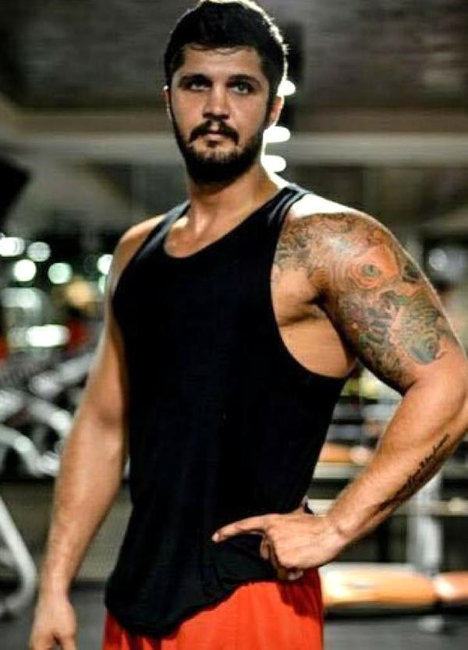 Müəllimdən dəhşətli əməl: 48 yaşlı qadının başını kəsdi - FOTOLAR