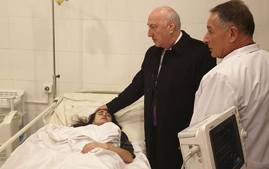 İcra başçısı qəzada yaralananlara baş çəkdi - Fotolar